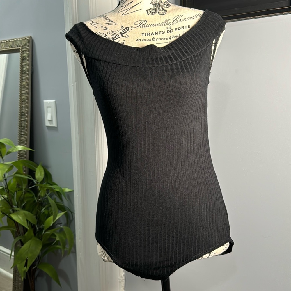 American Eagle Essentials Scoop Neck Black Off Shoulder Comfy Soft Bodysuit L